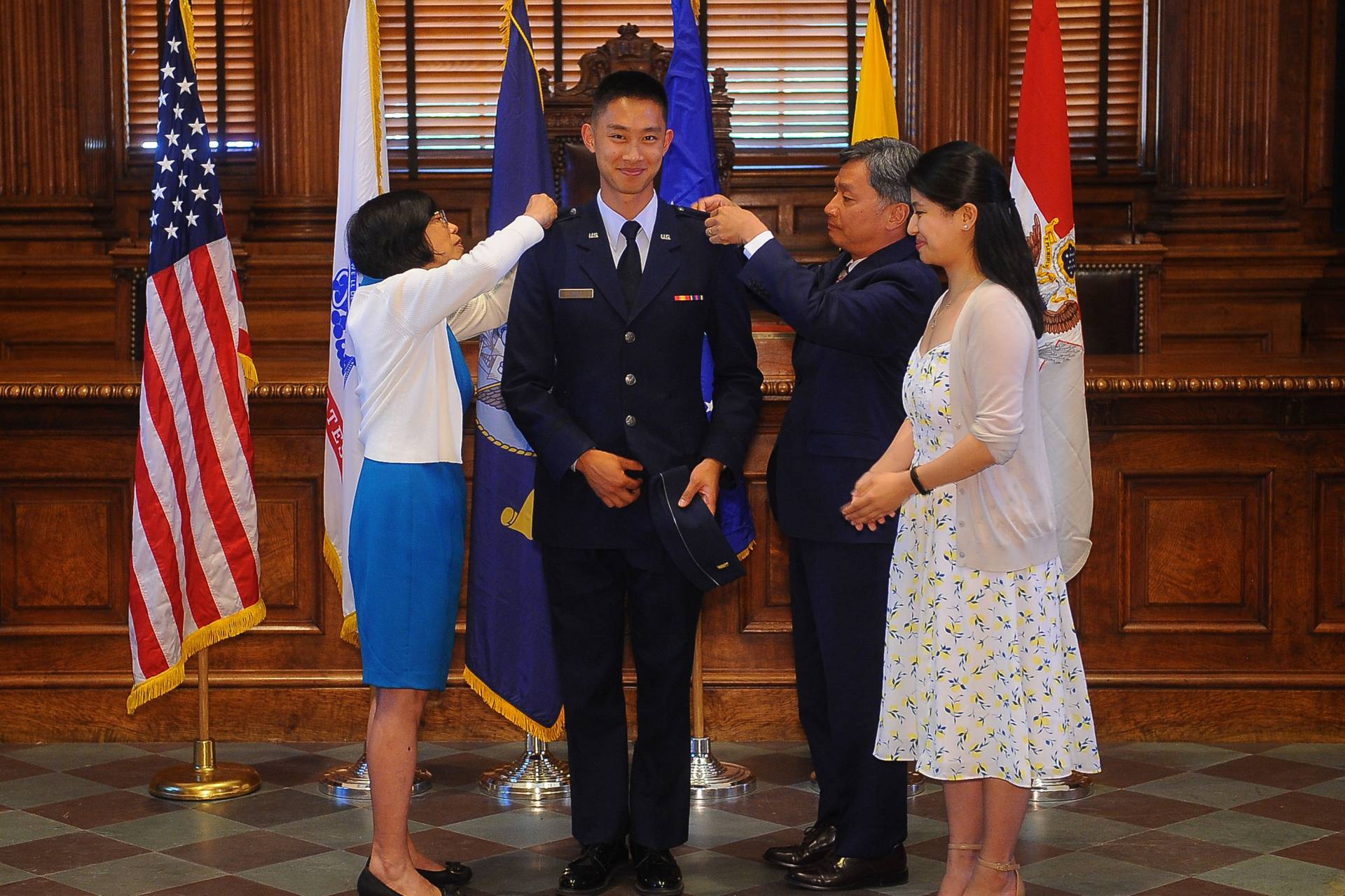 Hsia and family